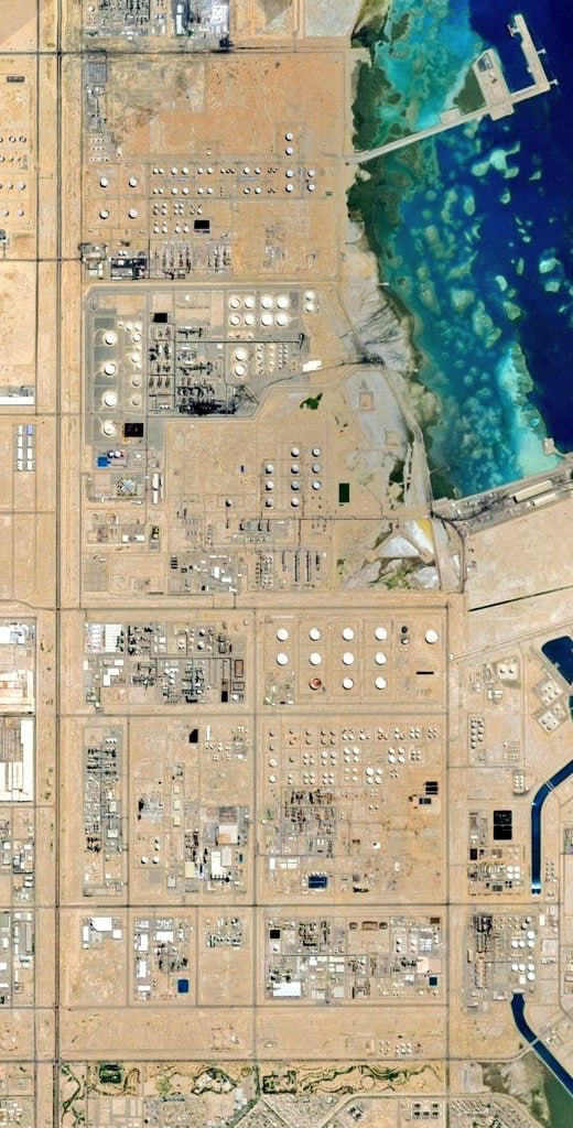 SAMREF / Aramco Yanbu Refinery — Drone Strike, Pipeline Fires — satellite evidence